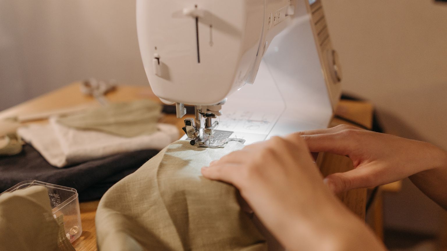 Por qué tu empresa necesita ropa laboral personalizada