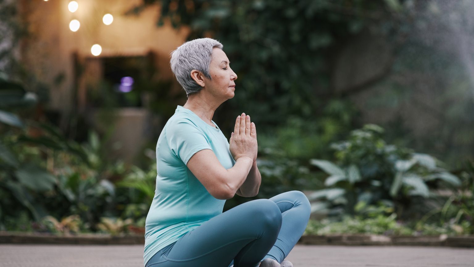 5 razones para practicar yoga en Valencia y combatir el estrés para sentirte mejor.