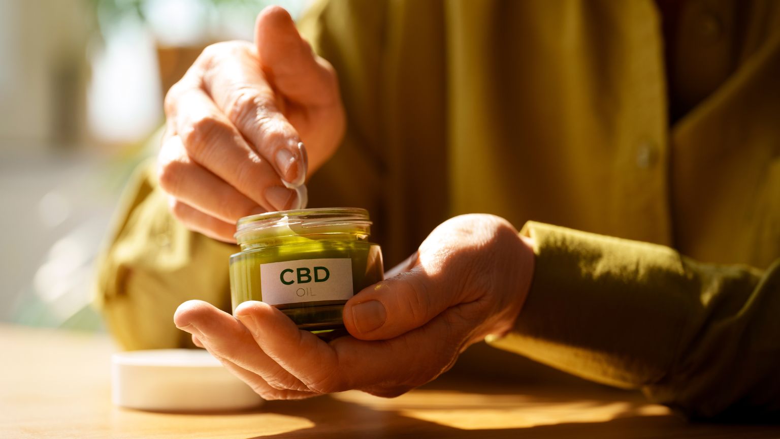 Guía completa para elegir la mejor tienda de CBD online en España.