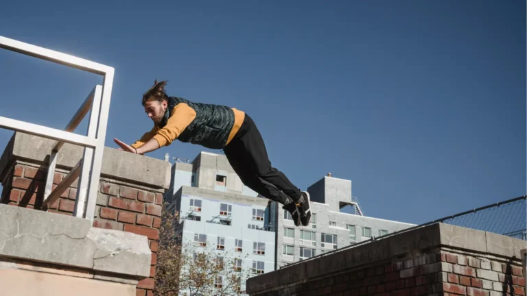 Parkour aprende a dominar el arte del movimiento