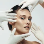 La fisioestética rejuvenece tu piel, mejora tu circulación y combate la flacidez. Descubre por qué es la solución ideal para tu salud y belleza.