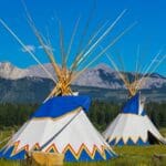 Crea momentos únicos con tipis espectaculares para tus eventos especiales.