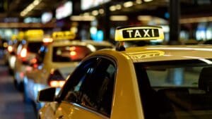 Servicio de taxi interurbano cómodo y seguro para traslados entre ciudades con conductores profesionales y vehículos modernos.