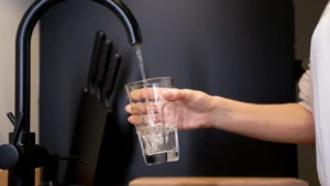 ¿Por qué es importante purificar el agua en casa? Lo que debes saber