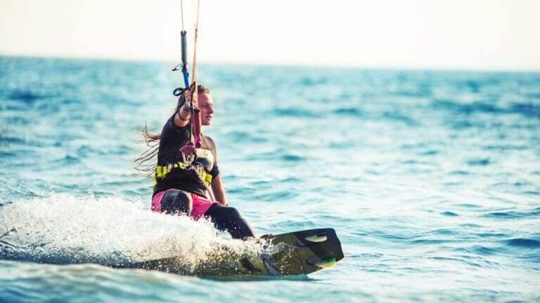 Escuela de kitesurf cursos de kite diseñados para que aprendas de una forma rápida y segura.