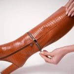 Botas convertibles para mujer que combinan versatilidad y estilo en un solo par, perfectas para transformar tu look de casual a elegante en segundos.