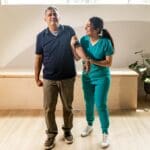 Centro de salud integral en Madrid con fisioterapia y psicología para el bienestar físico y mental de adultos y familias