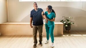 Centro de salud integral en Madrid con fisioterapia y psicología para el bienestar físico y mental de adultos y familias