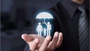 ¿Estás cubierto? Descubre qué seguros son esenciales en Canarias.