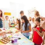 Empresa dedicada artes escénicas, la educación en artes escénicas
