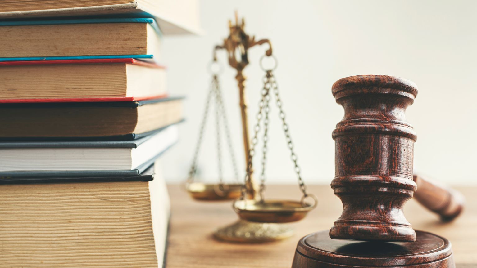 Descubre cómo una defensa jurídica personalizada puede cambiar tu caso