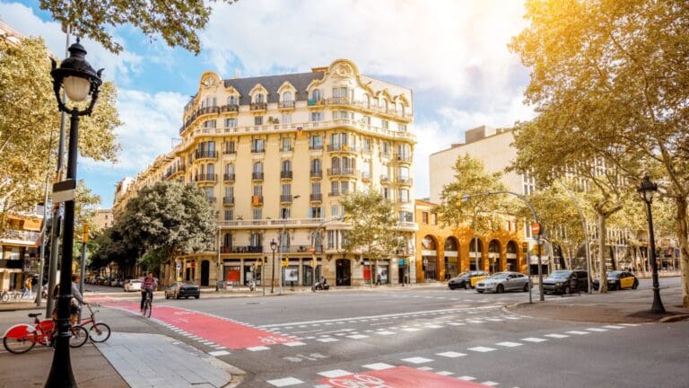 ¿Cómo conocer Barcelona? Elige un recorrido a medida.