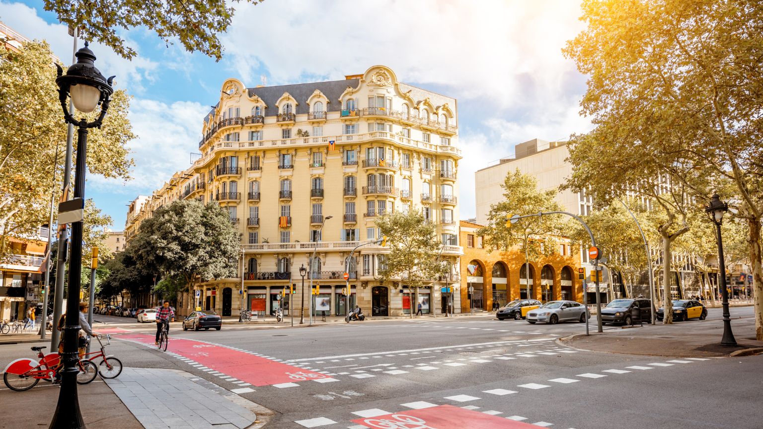 ¿Cómo conocer Barcelona? Elige un recorrido a medida.