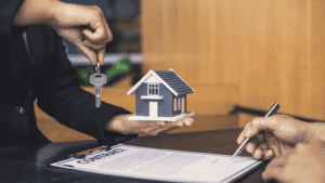 Vender o alquilar vivienda según patrimonio