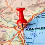 Mapa de la Comunidad Valenciana con una chincheta en Valencia, destacando su ubicación como destino clave para viajar en caravana.