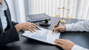 prevenir problemas legales en contratos