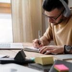 Estudiante en un instituto de formación profesional, como parte de un programa de FP en Madrid.