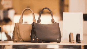 Imagen de bolsos neceseres personalizados ideas prácticas combinados con estilo