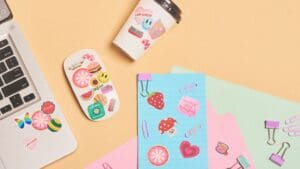 7 formas originales de usar pegatinas divertidas en tu día a día.