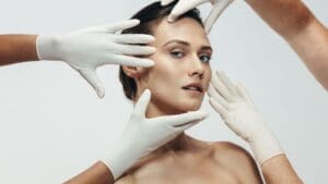 ¿Cómo cuidar tu belleza sin pasar por quirófano?