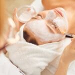 Centro de estética con tratamientos para piel saludable.