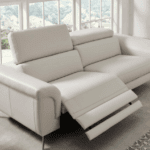 Descubre cómo elegir sofás para proyectos de interiorismo que combinan estilo, durabilidad y rentabilidad sin perder personalidad.