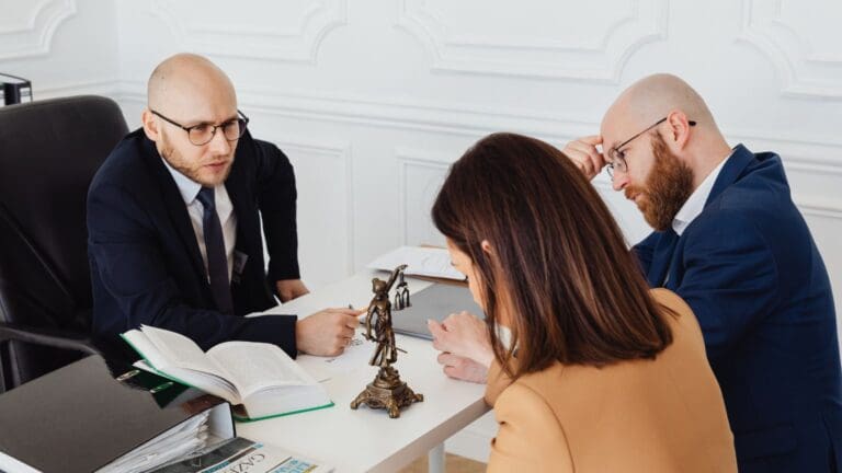 ¿Cómo elegir la mejor gestoría para tus necesidades fiscales y técnicas?