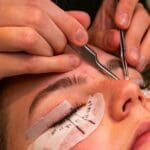 ¿Cómo lograr una mirada intensa con extensiones de pestañas?