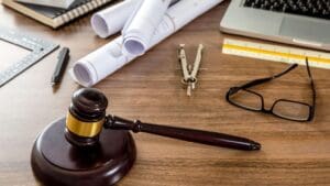 ¿Cuándo es el momento adecuado para consultar a un abogado laboral?