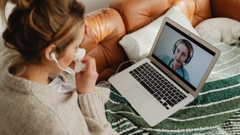 ¿Por qué cada vez más personas eligen la terapia online?
