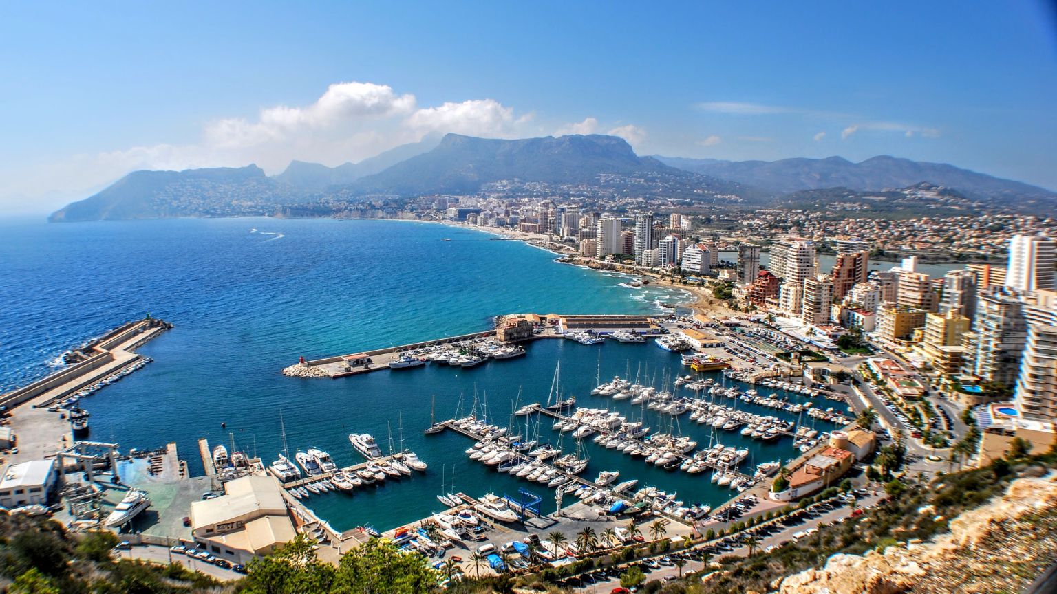 ¿Vale la pena invertir en inmuebles en Alicante ahora?