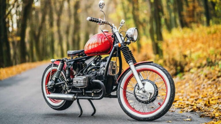 Motos personalizadas únicas en carretera diseñadas a medida en España