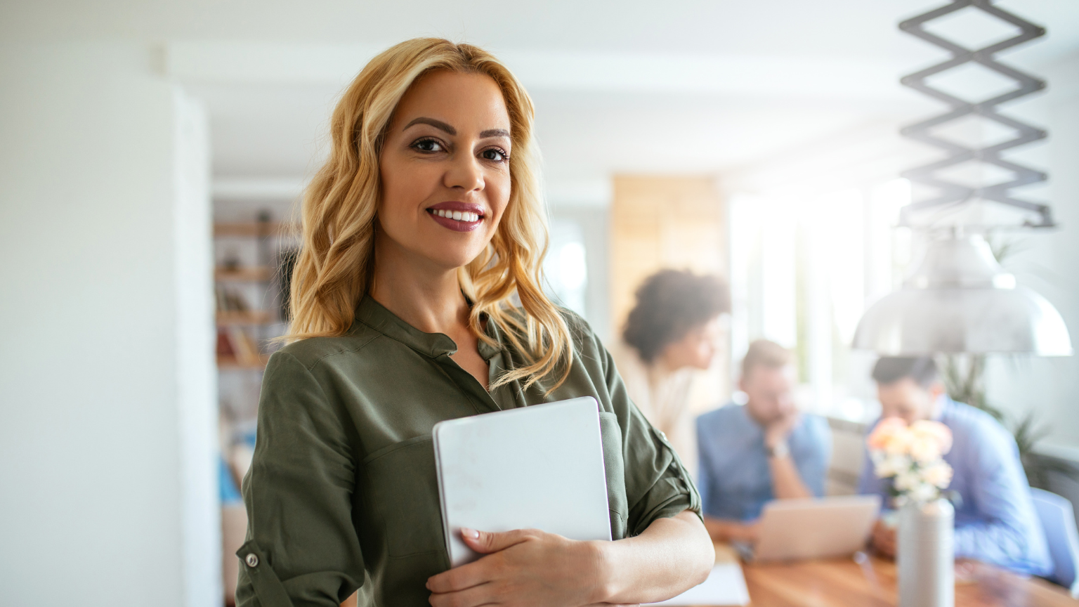 Qué puedes aprender de la gestión hotelera para mejorar tu piso turístico