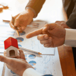 Qué hace una consultora inmobiliaria y cuándo debes contratarla