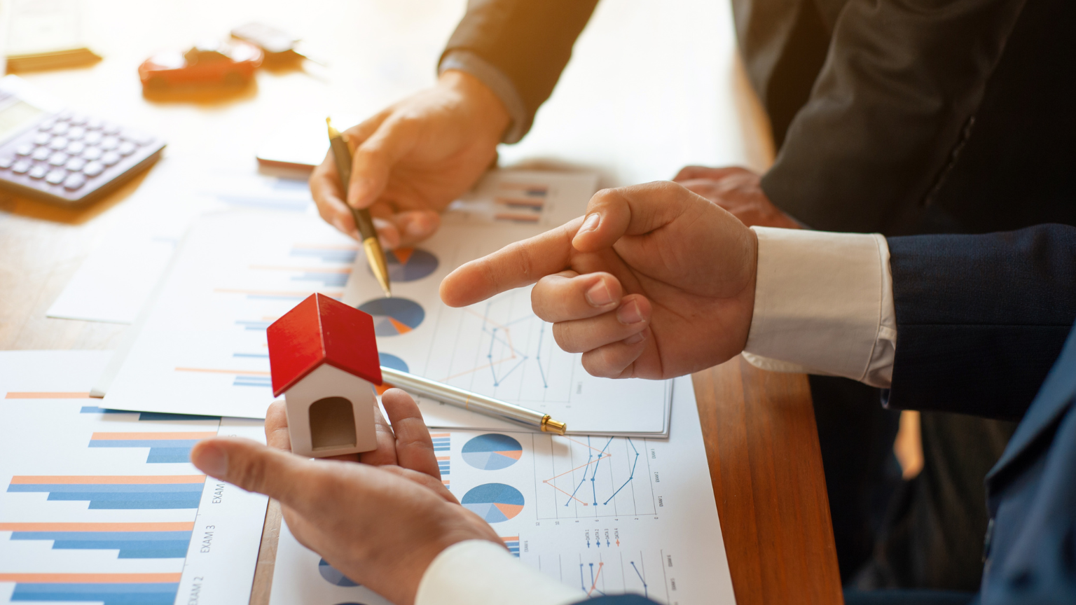 Qué hace una consultora inmobiliaria y cuándo debes contratarla