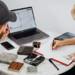 Proceso de obra interior durante una reforma integral supervisada