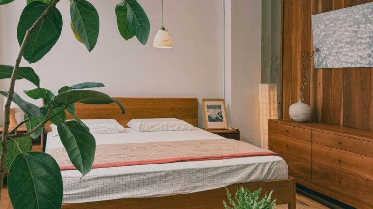 Redistribución de espacios pequeños en un piso moderno para ganar metros útiles y mejorar la funcionalidad del hogar