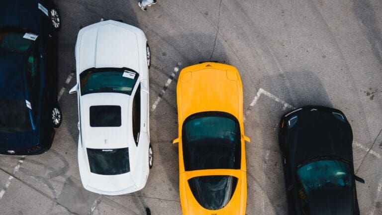 Transporte profesional de vehículos importados desde Europa con gestión completa del proceso de compra y matriculación