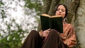 novela como herramienta para explorar relaciones emocionales complejas