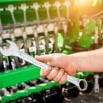 maquinaria y herramientas profesionales para uso agrícola e industrial