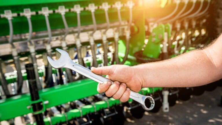 maquinaria y herramientas profesionales para uso agrícola e industrial