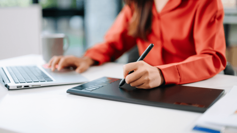 Estrategia de marketing visual que incorpora fuentes tipográficas profesionales.