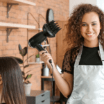Fotografías inspiradoras de tratamientos estéticos en salón de belleza.