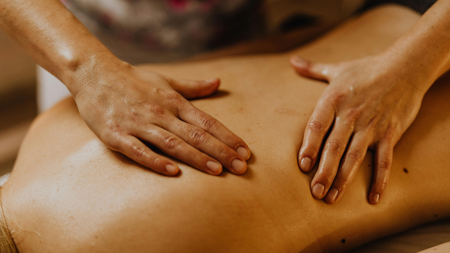 Beneficios del masaje tántrico para tu salud física y mental
