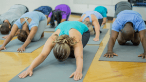 Cinco errores comunes al empezar yoga que nadie te cuenta