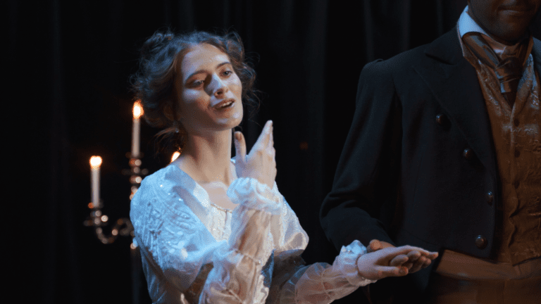 ¿Qué papel juega el teatro en la transformación social?