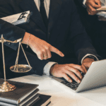 ¿Cómo elegir un despacho de abogados que se adapte a tu caso?