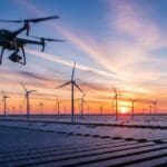 Drone realizando inspección aérea y topografía en zona industrial en España