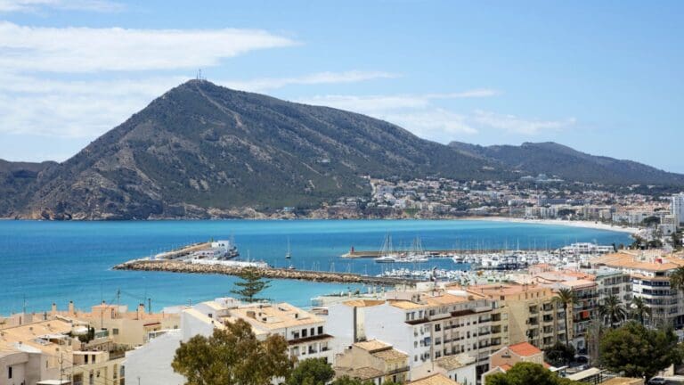¿Por qué invertir en propiedades en la Costa Blanca es una gran idea?