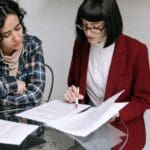 Homologación de estudios extranjeros en España revisión de documentos académicos